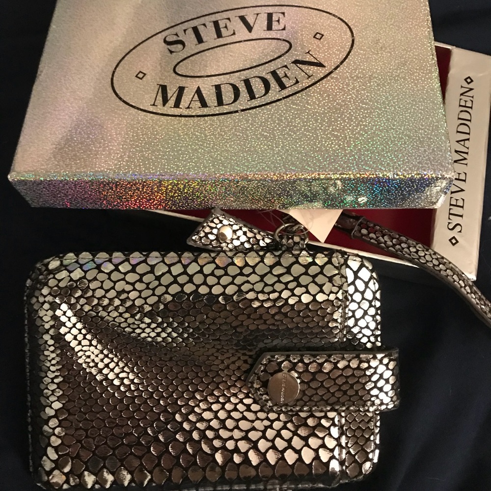 Steve Madden phone case (new!)